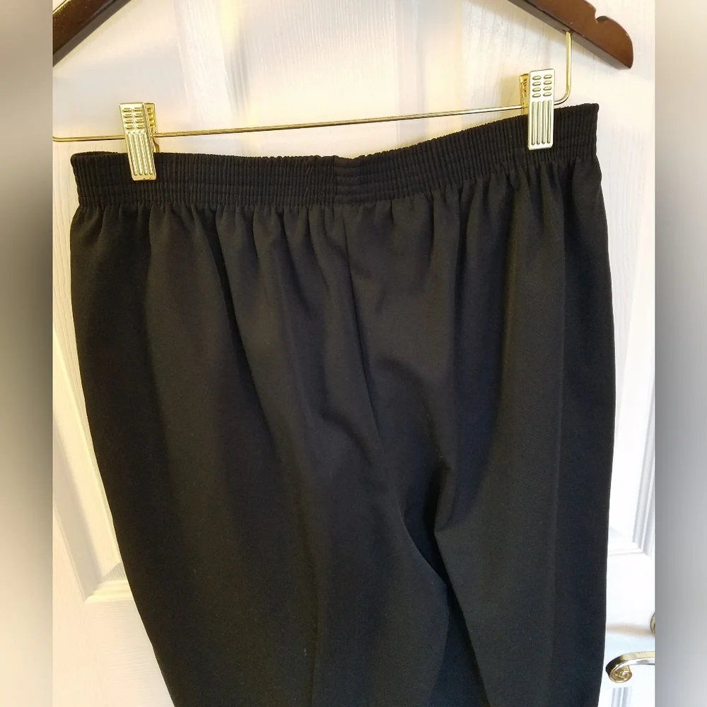 Dress Barn Woman Black  Elastic Waist Pants  Size 14WP Made in USA - Picture 8 of 14